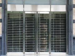 鋼制防火卷簾門請(qǐng)選廣發(fā)門業(yè)公司 甘肅鋼制防火卷簾門定做